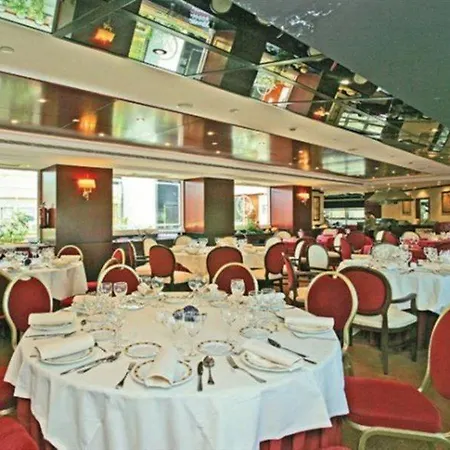 Hotel Eurostars Gran Santiago 4*